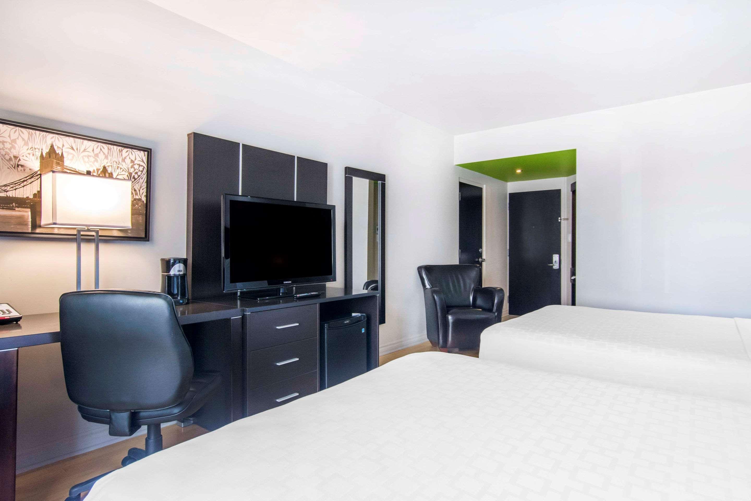 Travelodge By Wyndham Trois-Rivieres Exterior photo